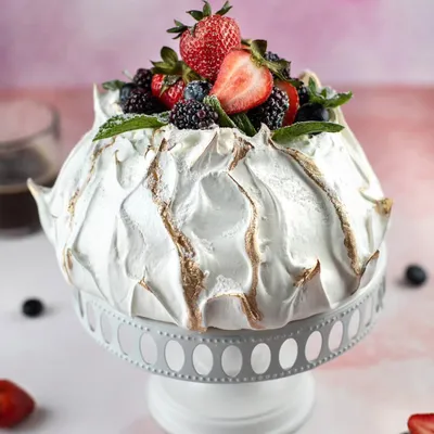 Recipe 'Passionfruit Berry Pavlova'