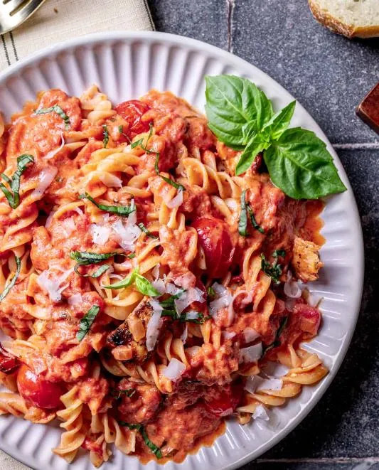 Delicious Italian Pink Sauce Fusilli Pasta with Chicken