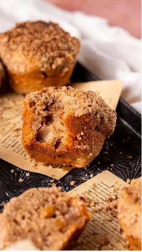 Apple Crumble Muffins