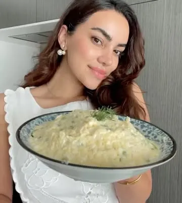 Recipe 'Oloovieh Salad'