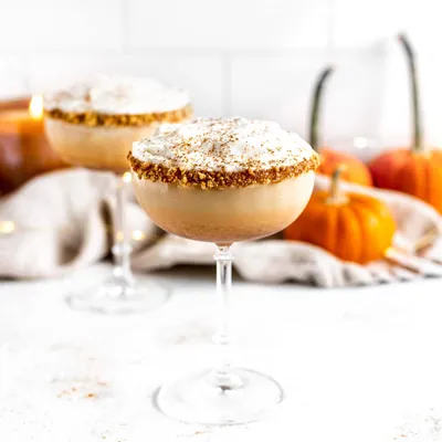 Recipe 'Pumpkin Spice Martini with Whipped Cream'