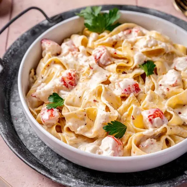 Lobster Pappardelle Pasta with Champagne Cream Sauce