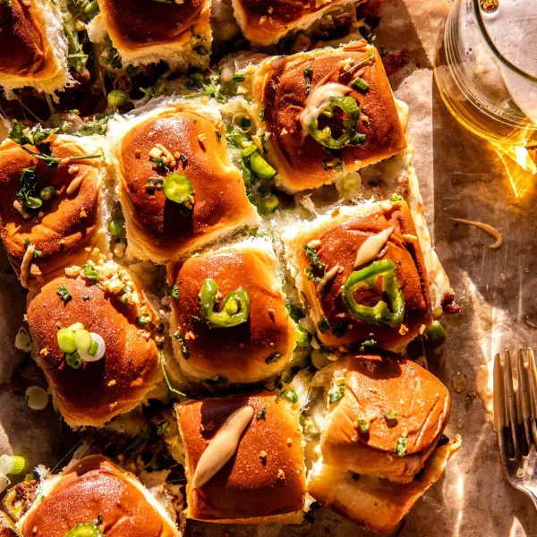 Jalapeño Pepper Jack Cheeseburger Sliders