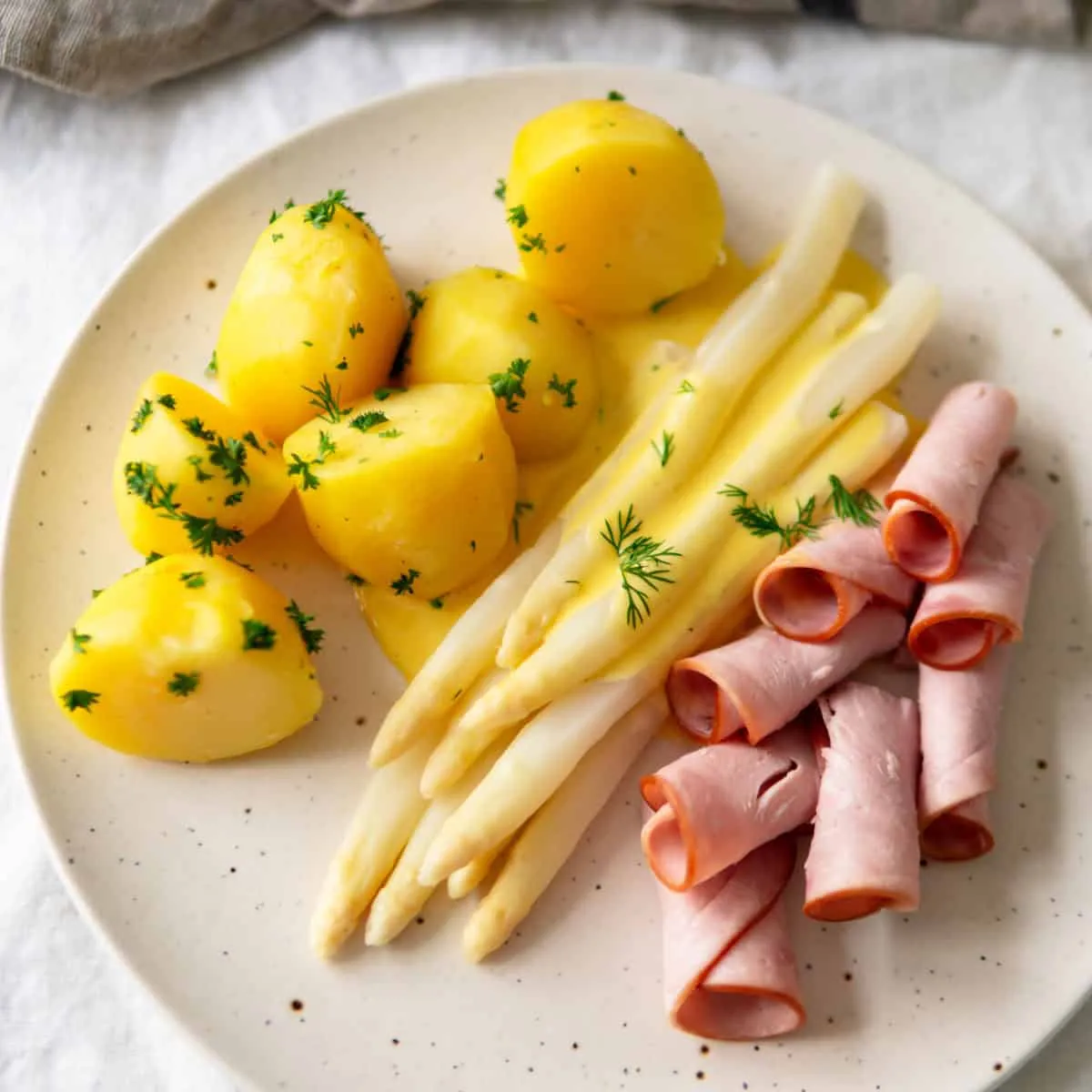 Traditional White Asparagus Recipe with Fool-Proof Hollandaise, Ham &amp; Potatoes
