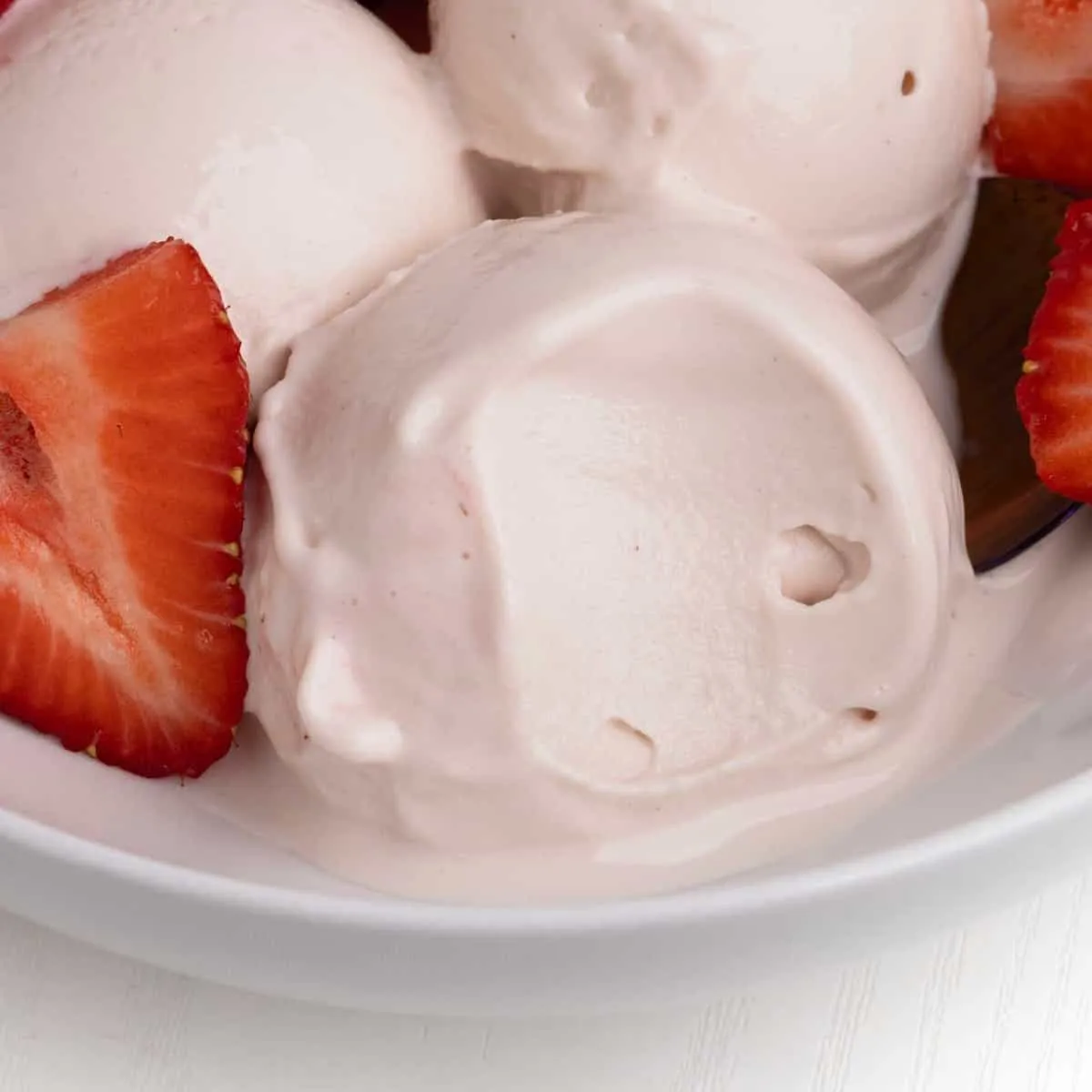 Strawberry Protein Frozen Yogurt (Ninja Creami)