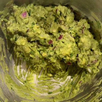 Recipe 'Chipotle Copycat Guacamole (Official Recipe)'
