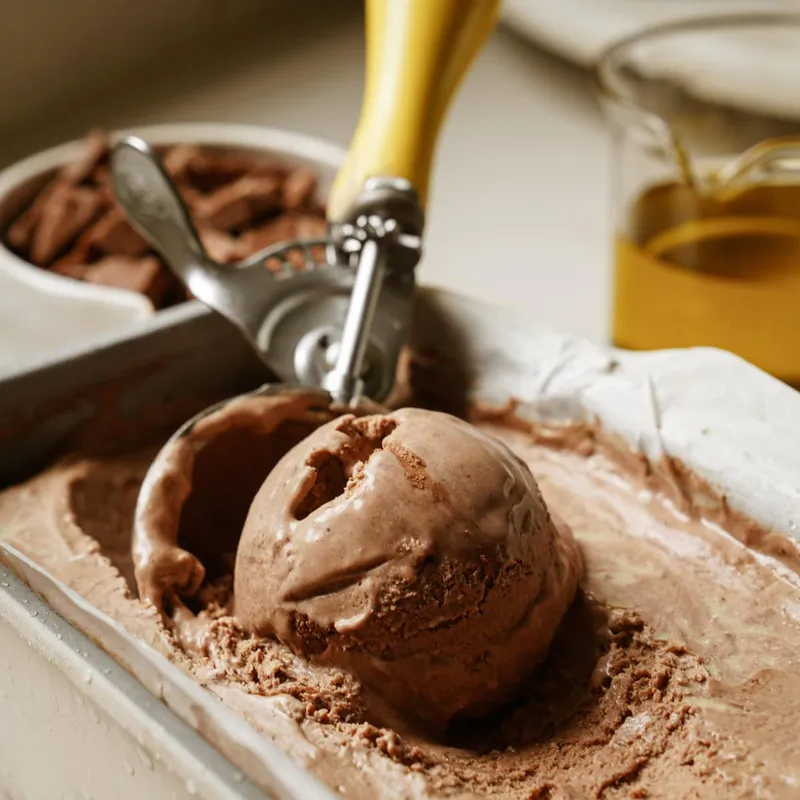 No-Churn Chocolate Ice Cream Recipe 🍦