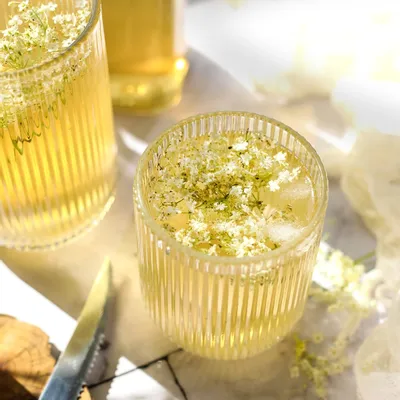 Recipe 'Easy Elderflower Syrup'