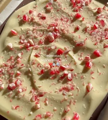 Recipe 'Easy Peppermint Bark'
