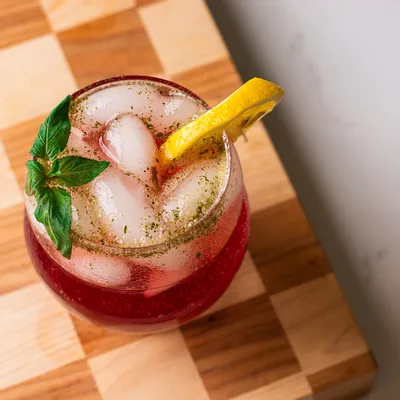 Recipe 'Lemon Hibiscus Spritzer Mocktail'