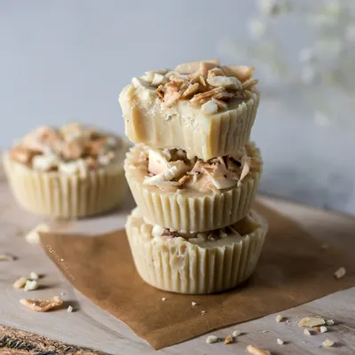 Recipe 'Cashew Maple White Chocolate'