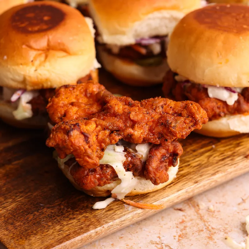 THE BEST NASHVILLE HOT CHICKEN SLIDERS
