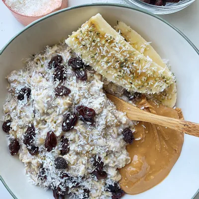 Recipe 'Oatmeal Raisin Overnight Oats'