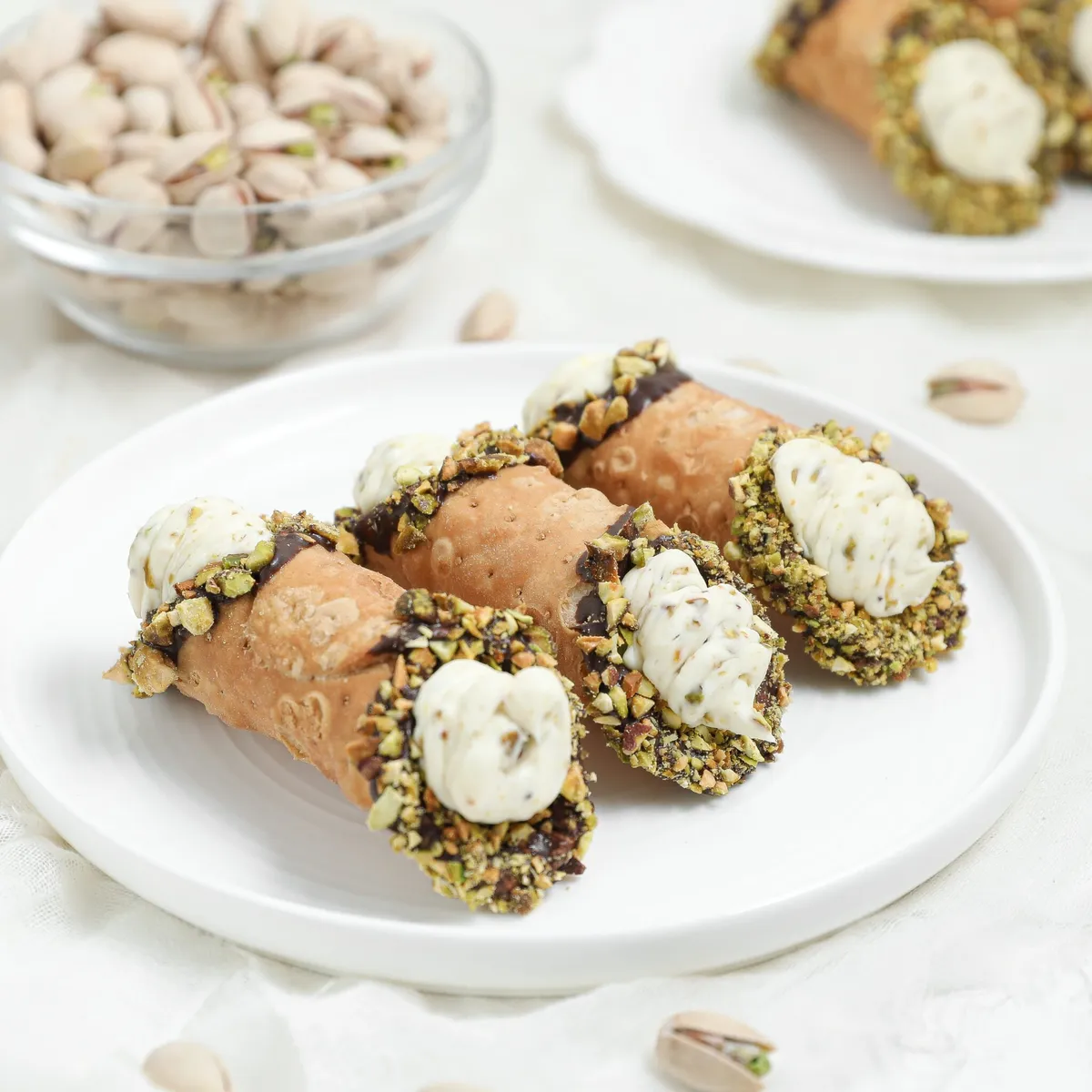 Pistachio Cannolis