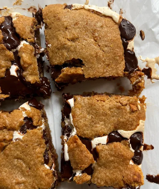 S'mores Cookie Bars