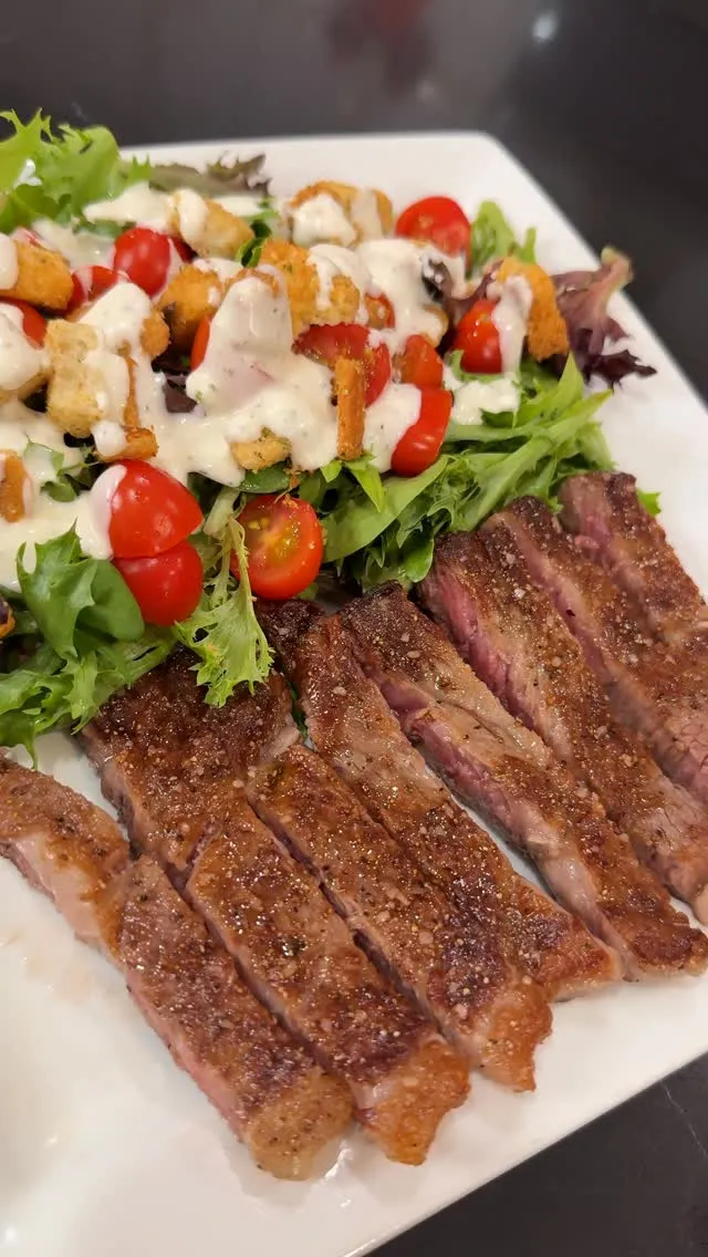 Pan-Seared Steak Salad