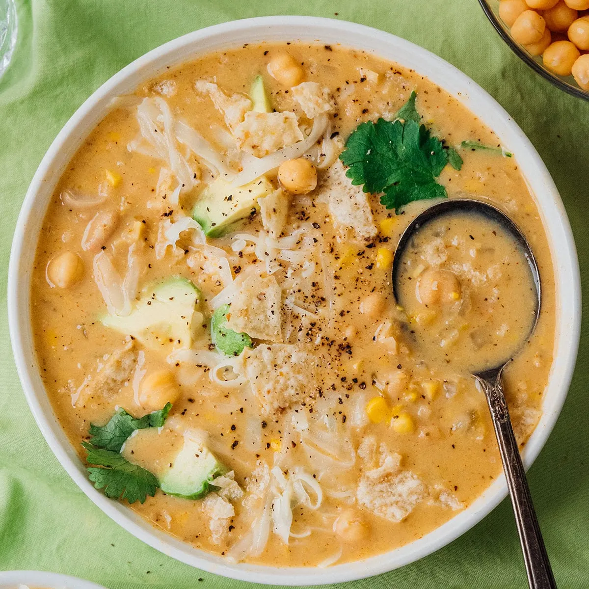 30-Minute White Chickpea Chili