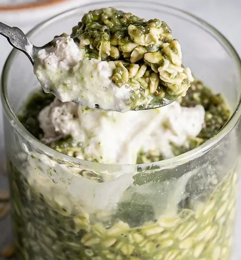 OAT MILK MATCHA LATTE OVERNIGHT OATS 