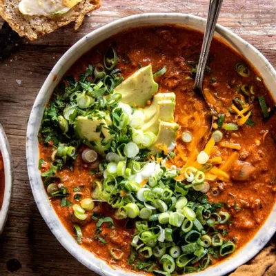 Recipe 'Crockpot Spicy Queso Beef Chili'