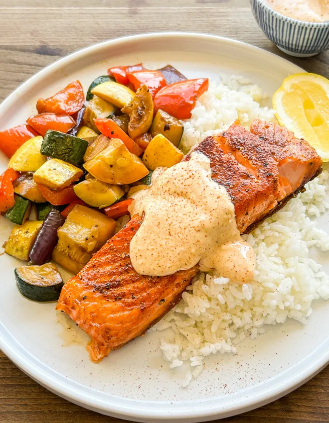 Crispy Seared Salmon with Aji Amarillo Aioli and Sautéed Vegetables – Whole30, Paleo