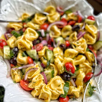 Recipe 'Lighter Greek-Inspired Tortellini Salad'