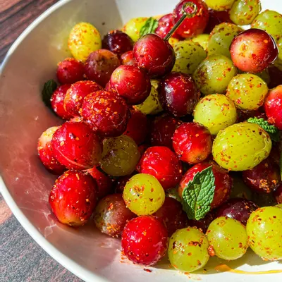 Recipe 'Frozen Sour Grapes'