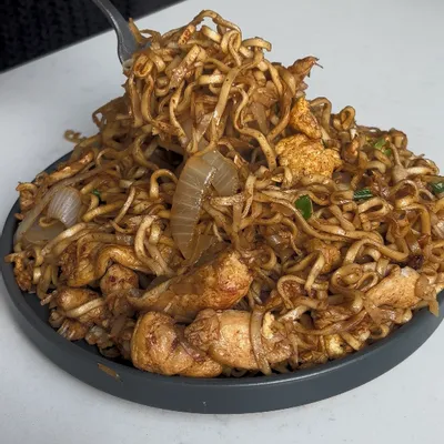 Recipe 'Stir-Fried Noodles with Marinated Chicken'