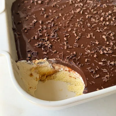 Recipe 'No-Bake Chocolate Cream Cake'