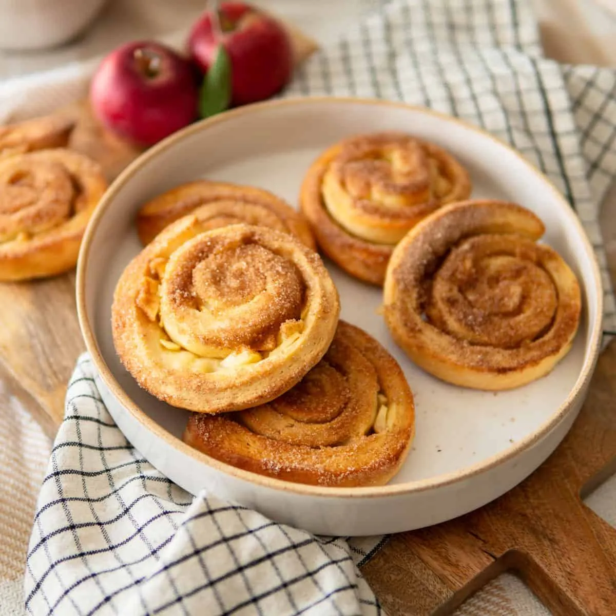 German Apple Cinnamon Rolls (Apfelschnecken)