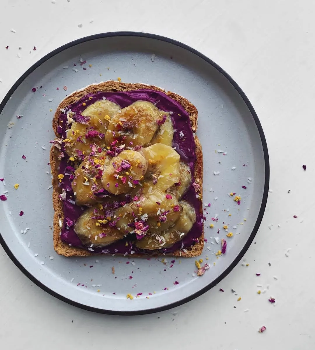 Caramelized Banana Yogurt Toast