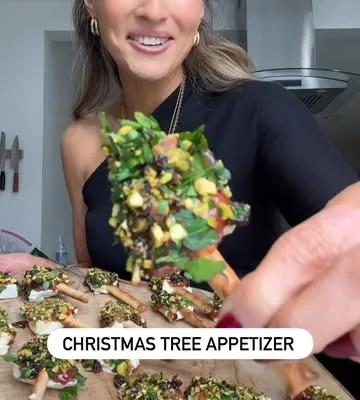 Recipe 'Christmas Tree Brie Bites'