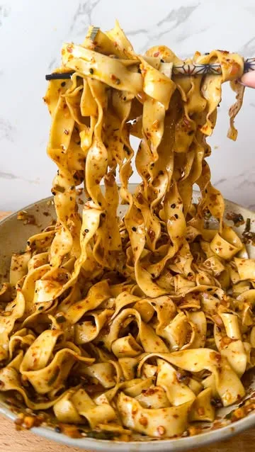 Spicy Garlic Noodles with Homemade Chili Oil