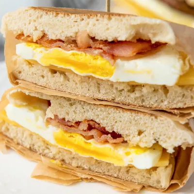 Recipe 'Make-Ahead Freezer Breakfast Sandwiches for Busy Mornings'