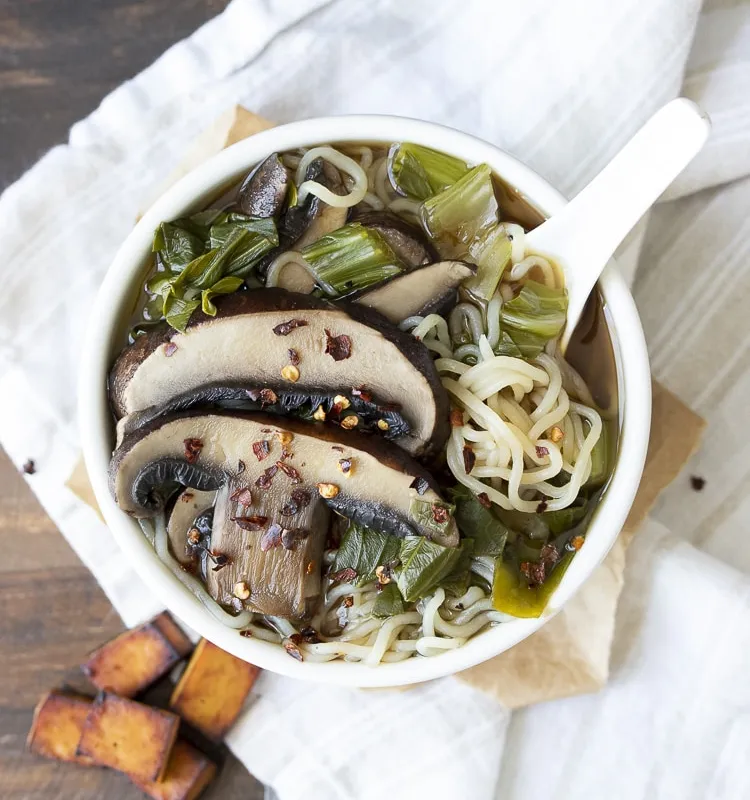 20-Minute Low-Fat Detox Bok Choy Miso Noodle Soup