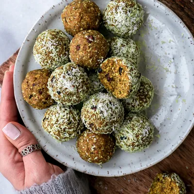Recipe 'Chocolate-Chip Golden Fat Balls'