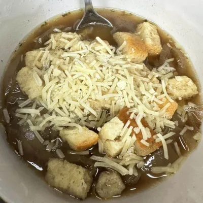 Recipe 'Easy French Onion Soup in Slow Cooker'