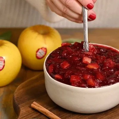 Recipe 'Apple Cranberry Sauce'