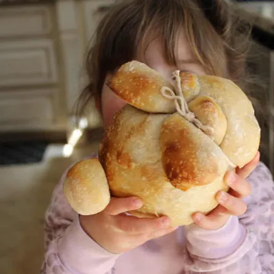 Recipe 'Sourdough Easter Bunnies'