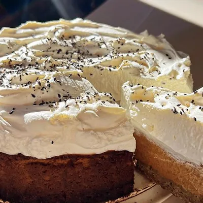 Recipe 'Pumpkin Cream Pie with Sesame Shortbread Crust'