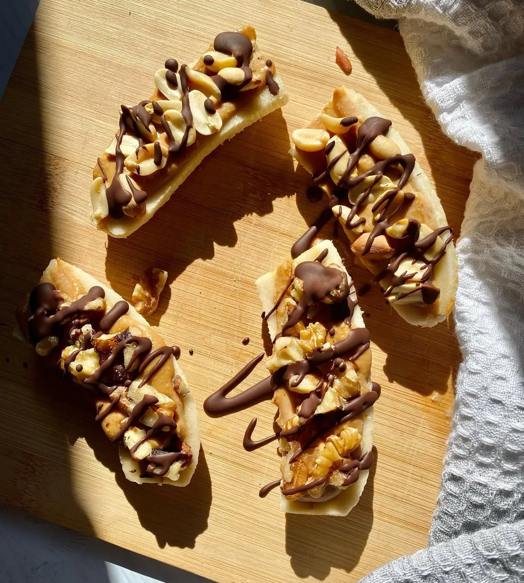 FROZEN BANANA SNICKERS