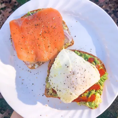 Recipe 'Avocado Toast Two Ways'