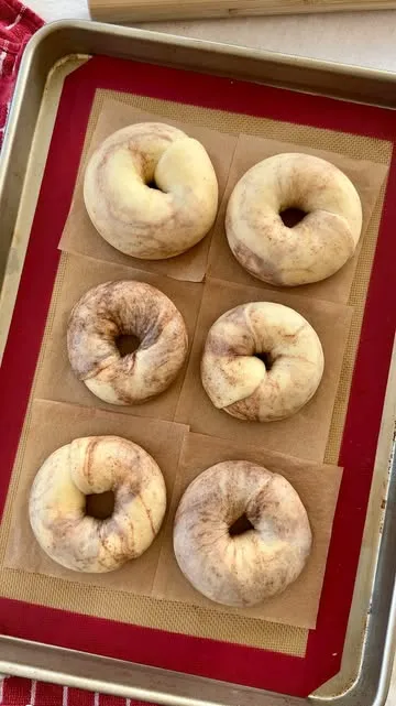 Maple French Toast Swirl Bagels