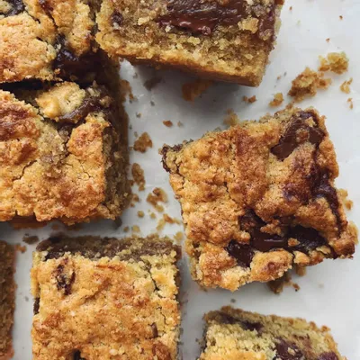 Recipe 'CHOCOLATE CHUNK, SALTED CARAMEL BARS'