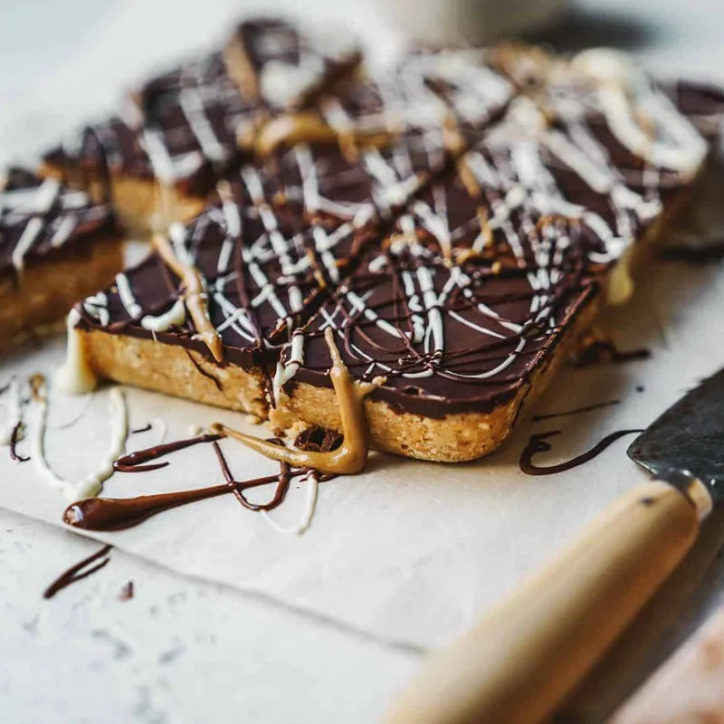 One Bowl 10 minute Peanut Butter Almond Bars