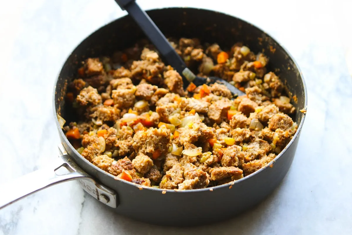 Easy Vegan Stovetop Stuffing