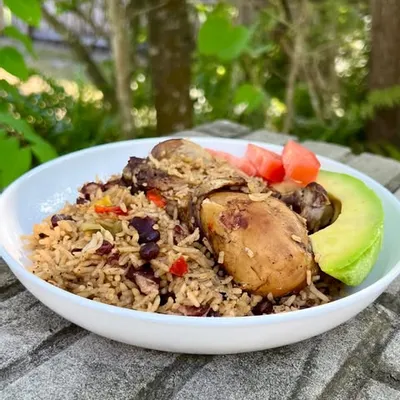 Recipe 'One-Pot Chicken and Rice & Peas'