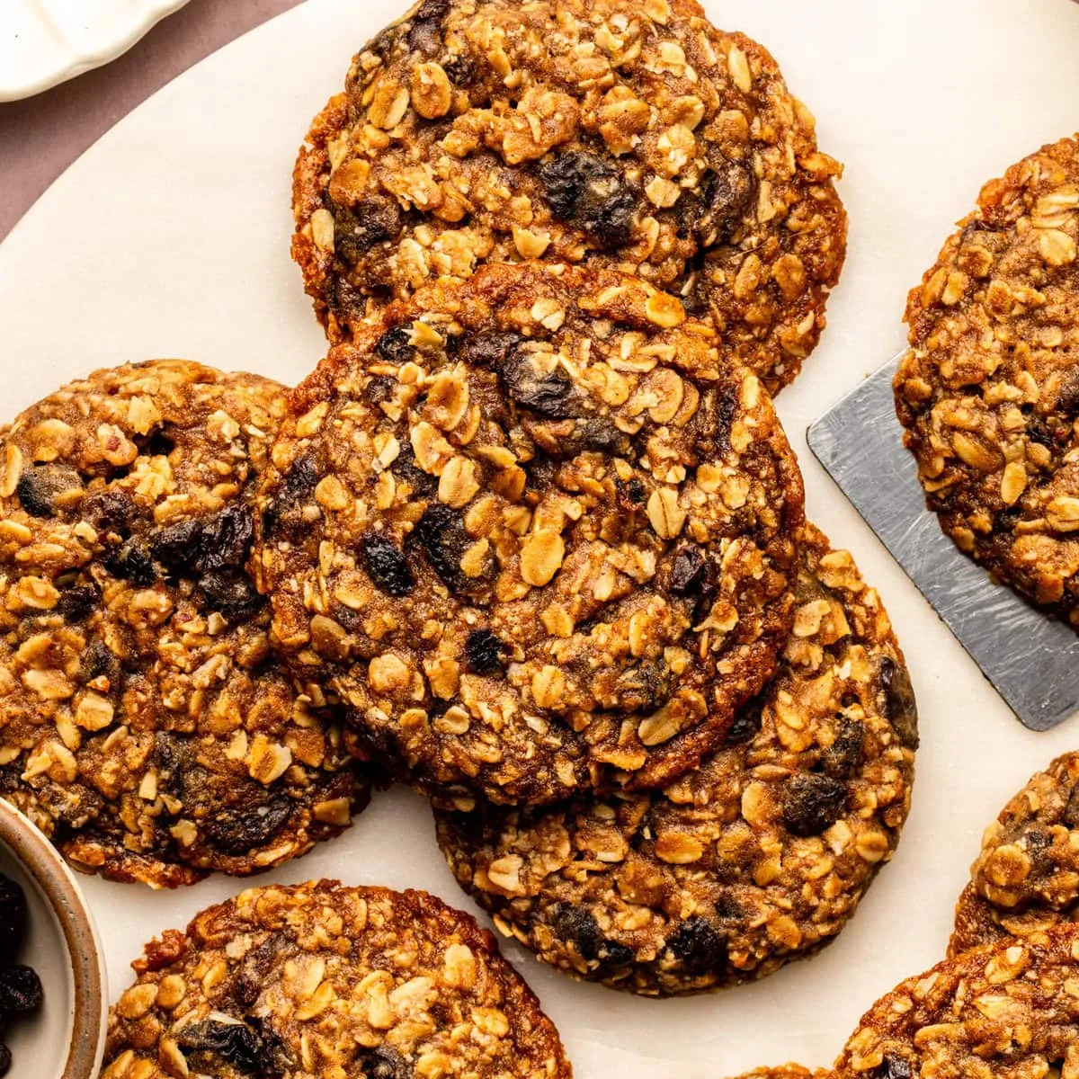 Gooey Vegan Oatmeal Raisin Cookies with Browned Butter