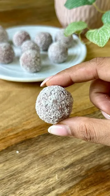 Berry Bliss Balls