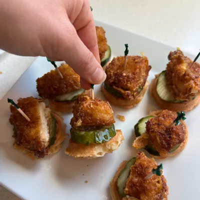 Recipe 'Mini Dill Pickle Chicken & Waffles'