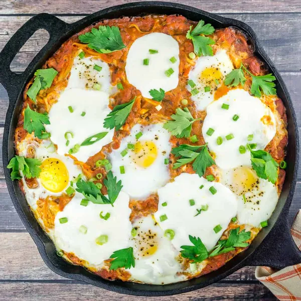 One-Pan Linguine Shakshuka Bake with Mozzarella